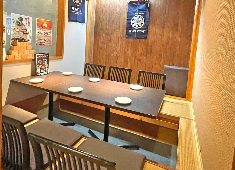 株式会社JPパワー/どればー高知【スタンダード市場 上場企業】 求人 32席の小さいお店なので、お客様との会話を大事にしています。