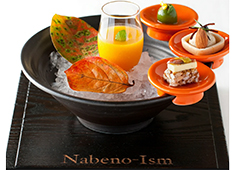 「Nabeno-Ism(ナベノイズム)」「清 sei」／ 株式会社シスコ 求人 雷おこし、最中、両国江戸蕎麦ほそ川のそば粉など、浅草・駒形というこの場所ならではの食材を取り入れています！