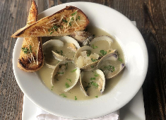 PEBBLE BEACH KITCHEN　※新店開業準備室 求人 各業態の名店とのコラボレーションも予定しているのでワンランク上の技術やサービスも身につきます。