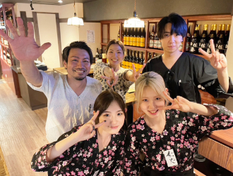 YOKOHAMA KUSHIKOBO GROUP（横浜串工房、横浜商店、今村商店、マルギン、こなひきじじい、他） 求人 横浜を中心に、活気あるお店を展開！飲食業の楽しさ、やりがいが“ギュッと”つまったお店をつくっています。
