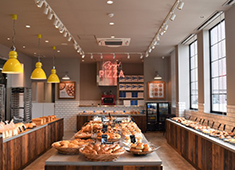 「MUKASHIN plus」「むか新」「HUG BAKERY」／株式会社向新 求人 