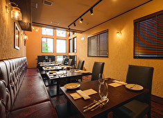 「Fruits Bistro SABLIER」「BISTRO SABLIER」／株式会社いまの 求人 【Fruits Bistro SABLIER】1～2Fで異なる顔を見せるビストロ・バルブランドとして営業！
