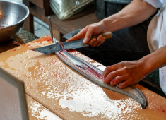 「鰻家元禄」他／魚家株式会社 求人 「鰻」の経験はなくても問題なし！和食・寿司など今までの経験を活かして、料理人として楽しみながら成長できます◎