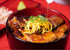 「鰻家元禄」他／魚家株式会社 求人 看板メニューはひつまぶし。定食からコースまで、幅広い用途でご利用いただきやすいメニュー構成を考えている途中です。