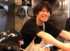 Äta（アタ）／Värmen（バーマン）etc.／株式会社Varmen 求人 レストラン運営の他にワイナリー経営、ブランドコンサルティングなど多事業展開を行う会社だから将来性も面白さも段違い！
