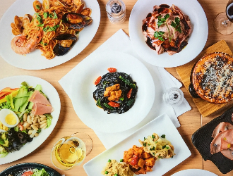 『CASTELLINA』／『trattoria bar Carina carina』『PIATTI CASTELLINA』etc.／株式会社カステリーナ 求人