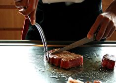 キッコーマンレストラン株式会社 求人 鉄板調理経験が浅い方も研修制度がありますので安心してご応募下さい。
