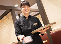 株式会社アトム【東証スタンダード・名証メイン上場／コロワイドグループ企業】 求人 毎年多数の出店を計画しているからオープニングスタッフも随時先行募集中です！“人ありき”の出店も大切にしています。