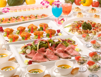 株式会社第一ホテル両国 求人 ビジネスパーティーや宴会むけの料理も提供します。街場のレストランでの経験も活かせる環境です。