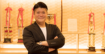 株式会社花山うどん／『出汁会席料理 隠れ花山』『五代目 花山うどん』　※新規出店事業部 求人