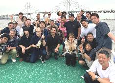 株式会社ユサワフードシステム/「大船海鮮食堂 魚福」「海鮮居酒家 七福水産」「海鮮旨いもの屋 海福本店」 求人 年4回の社内イベントは大盛り上がり！日帰り旅行・BBQ大会などポジションや年齢関係なく、楽しんでいます！