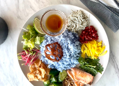 『cafe & dining blue terminal』『blue temrinal - the restaurant -』『ALL DAY CAFE ＆ DINING“The Blue Bell”』etc.／株式会社バリューテーブル 求人 軽食からしっかりしたフードメニューまで幅広く提供していくブランドも運営！店舗～キッチンカーまで活躍の舞台は多数！