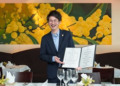 株式会社ワイン・ラ・ターブル（Wine la Table Inc.） 求人 8割以上が20～30代社員！店長やシェフも30～35歳までが多く、若いメンバーの活躍でブランドを盛り上げています♪
