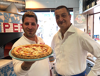 『Pizzeria da peppe NAPOLI STA'CA"』『RistoPizza by Napoli Sta' Ca''』etc.／株式会社Ferdy.E 求人