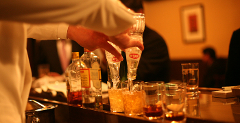 SAMBOA BAR/株式会社マッキーズアンドカンパニー 求人