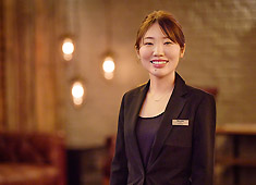 株式会社ブルーノート・ジャパン 求人 サービススタッフ希望の方も大歓迎です！当社では「上質な音楽に触れながらのサービス」で感性を育めます。