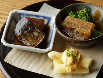 フェアグランドグループ／「並木橋 なかむら」、「蕎麦前 山都」、ほか 求人 山都では、蕎麦屋ならではの和食を提供。蕎麦を学びたい方、和食経験を活かしたい方、大歓迎！