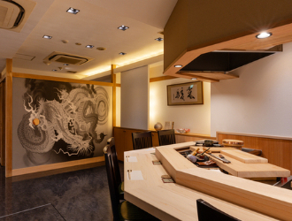 「鮨 赤酢 はなやま」「鮨 赤酢 かなやま」「鮨 赤酢 あらまさ」 求人