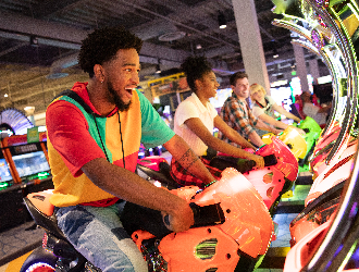 Round One Entertainment Inc.(Round1 USA) 求人