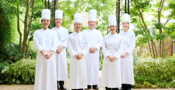 アニヴェルセル株式会社／ウェディング・カフェ・レストラン採用本部 求人