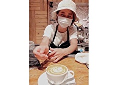 株式会社BONDICAFE 求人 女性スタッフも多く活躍中！働きやすい環境を追求しており、みんなで良いお店・会社を創っています！