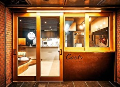 株式会社オニオン新聞社 求人 「日本酒ラウンジ」「カフェ」「洋食」「おにぎり」「キッチンカー」など多様なブランドでお迎えします！