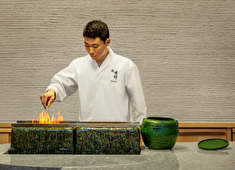 鮨吉祥 by 宮川 (Sushi Kissho by Miyakawa) ラッフルズ・アット・ギャラクシー・マカオ 求人 家族がいる方も、マカオでの経験はきっと大きな財産となるハズです。