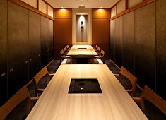 INSTYLE GROUP/「おふぃすごはん きぬ川」「しゃぶしゃぶ きぬ川」「焼鶏 S」 求人 「しゃぶしゃぶ きぬ川」は今年12月にオープンする新業態の高級店です。土日祝日休みなので主婦の方もご応募ください！