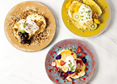 『ALL DAY CAFE ＆ DINING“The Blue Bell”』etc.／株式会社バリューテーブル 求人 視覚でも楽しめる色鮮やかなデザートメニューも各種提供！カフェタイムが人気の理由の一つ！