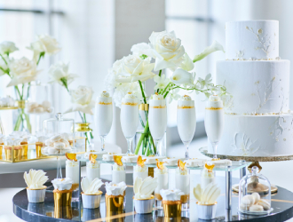 アニヴェルセル株式会社／ウェディング・カフェ・レストラン採用本部 求人 ブライダル・パティシエの経験者を大歓迎！パティシエとして、最もやりがいがあるポジションの一つです。