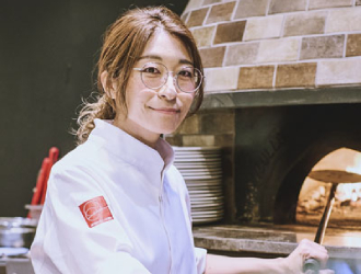 株式会社ワイズテーブルコーポレーション（東証スタンダード上場）／XEX（ゼックス）、PIZZA SALVATORE CUOMO（ピッツァサルヴァトーレクオモ） 求人 専門的なイタリア料理の技術・知識が身につきます！ピッツァを学びたい方も大歓迎！