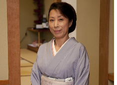 鮨割烹神楽坂（仮称） 求人 和装ホール未経験も大歓迎です。安心してはじめられる環境なので安心してご応募下さい。