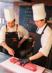 鉄板焼　ニュー松坂（常盤興産 株式会社） 求人