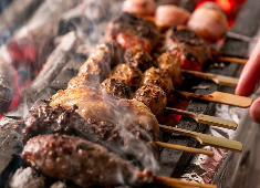 『CHARCOAL STAND NOGE』／株式会社Def eat（デフイート） 求人 しっかりとした技術や知識、運営ノウハウまで学べる職場だから、独立志向をお持ちの方にも最適！（独立者実績もあり）