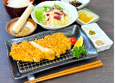 湯快爽快 湯けむり横丁 みさと店/湯快爽快「湯けむり横丁」・おおみや・ 求人 遠慮なくメニューの提案をしてください。いいものに関してはスグに形にしていく当店。