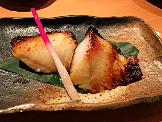 すし処　赤坂 魚しん／株式会社プリムス 求人 寿司職人や和食調理の経験をお持ちの方であれば、月給40万円～。その他経験に応じてしっかりと優遇しています。
