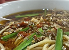 デライト 株式会社／矢場味仙TOKYO 求人 名物の台湾ラーメン（写真）を始め、一品料理を始め各種充実させていく為、幅広いシーンで利用できるブランドです！