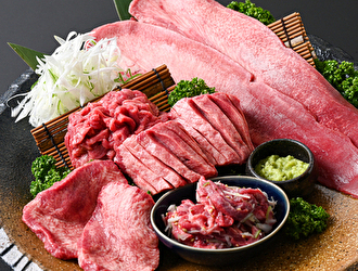「炙り コギヤ 町屋」「肉匠 コギヤ 宴庭 五反田」／KOGIYA GROUP（株式会社 廣村商事） 求人