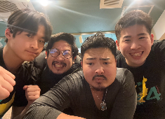 Quwanka（クワンカ） 求人 左から2番目がオーナーシェフです！立場や年齢関係なく「友達のように何でも話せる環境」なのが当店の特徴です◎