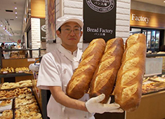 株式会社バンデロール パン職人経験者、大歓迎です！商品開発や商品構成などにも、ぜひ参加してください。