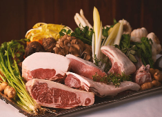 株式会社 FILARE 求人 生産者、造り手の想いに裏打ちされた技術で一皿に仕上げ、お客様へお届けしています。