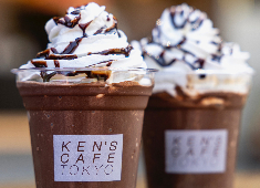 KEN’S CAFE TOKYO（ケンズカフェ東京）／株式会社颯 求人 コラボイベント＆キャンペーンを通じて新商品の開発に取り組み、SNSでの知名度アップにも積極的に挑戦しています！