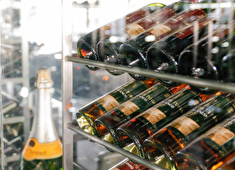 WHG新宿/株式会社藤田観光 求人 自社施設割引制度もある為、休日はゆっくり温泉に…なんてこともできますよ！