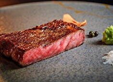 焼肉　X（テン）／株式会社Mark＆West 求人 絶対的な自信を誇る最高峰の食材と調理法でおもてなします。