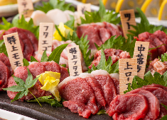 株式会社Thagrada（サグラーダ） 求人 お料理やお酒はもちろん、内装の資材も熊本産を使用しています！お店にいるだけで様々な熊本県の魅力を感じて頂けます！