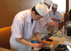 旭鮨総本店株式会社 求人 寿司職人としての技術向上が出来る環境が当社にはあります。全てにおいて古いやり方の教え方ではなく丁寧にお教えます！