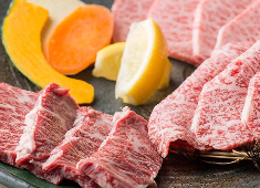 株式会社シゲキッチン 求人 カジュアルな空間で、おいしいお肉を楽しんでいただきたいとの思いで創業。技術も経営も両方学べる会社です！