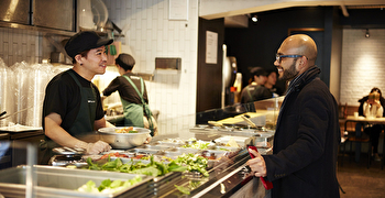 クリスプサラダワークス／株式会社CRISP 求人