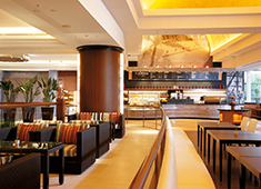 シェラトン・グランデ・トーキョーベイ・ホテル／ケーヨーリゾート開発合同会社 求人 お客様は勿論、スタッフにも笑顔を絶やさずいてほしい…そんな想いで全員が納得して働ける環境を完備しています。