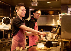 Meatusグループ（株式会社Suage Japan、株式会社nomuno、株式会社じそく1じかん） 求人 人が好きな方や人を喜ばせることが好きな方大歓迎！協調性を大切にしながらより良いお店を創っていきましょう！